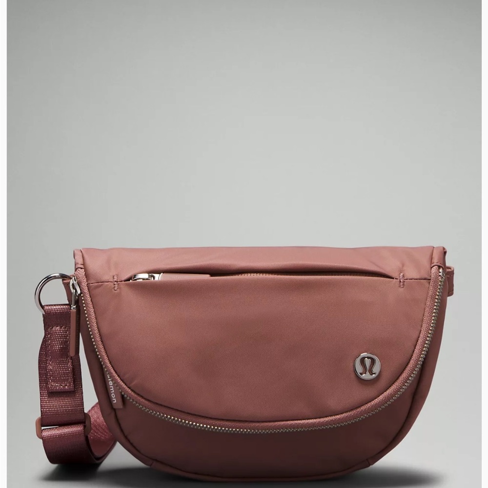 Lululemon All Night Festival Bag